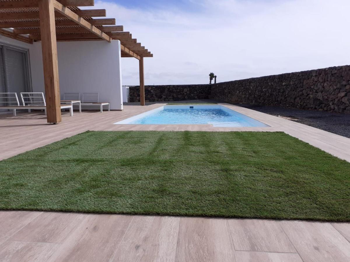Villa Vista Volcan Lajares With Heated Pool エクステリア 写真
