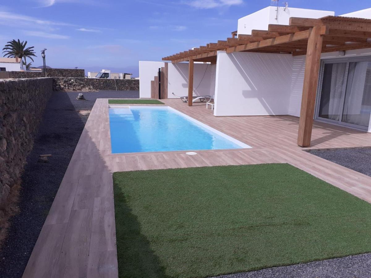 Villa Vista Volcan Lajares With Heated Pool エクステリア 写真
